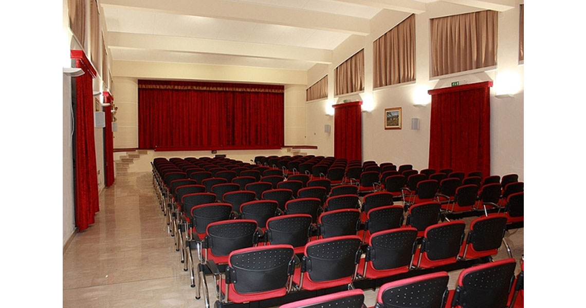 banco-p-aula-escuela-y-banco-c-escritorio-cortina-img-13