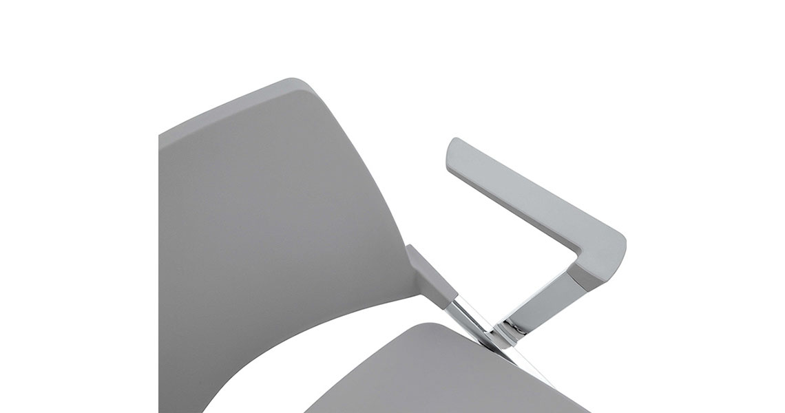 sillas-de-plastico-apilables-c-pala-escritorio-p-conferencias-key-ok-img-25